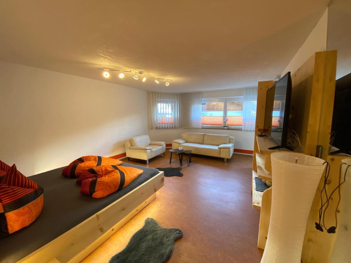 Ferien Haus - Ferienwohnung Lorena Neustift im Stubaital Esterno foto
