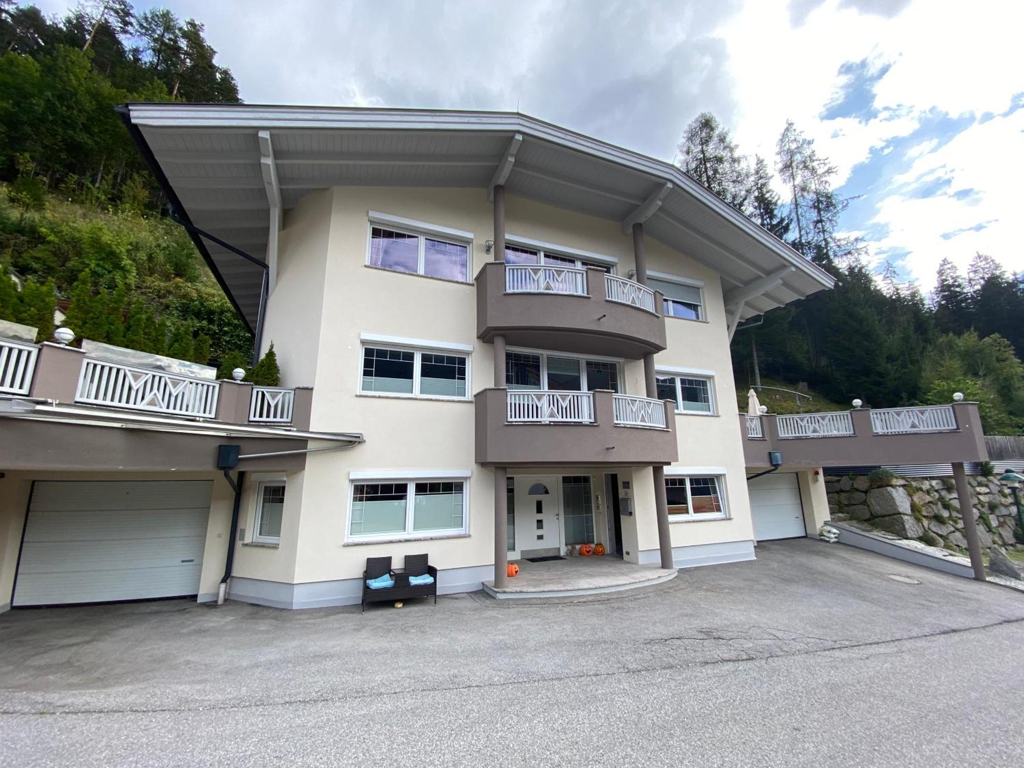 Ferien Haus - Ferienwohnung Lorena Neustift im Stubaital Esterno foto