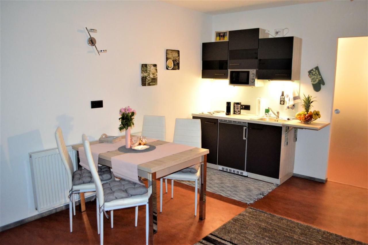 Ferien Haus - Ferienwohnung Lorena Neustift im Stubaital Esterno foto